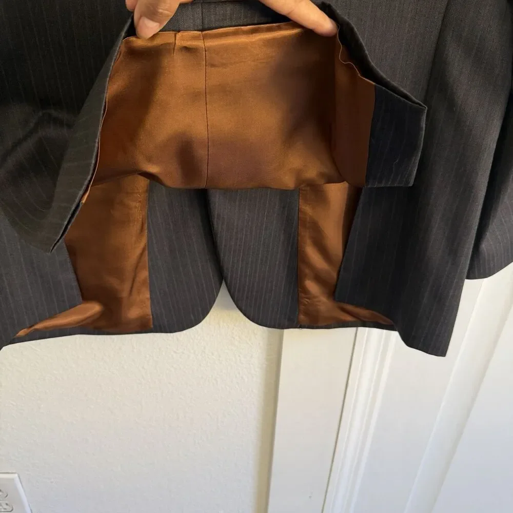 Jos A Bank Signature Slim Fit Blazer 40S Gray Pinstripe 100% Wool Sport Coat
